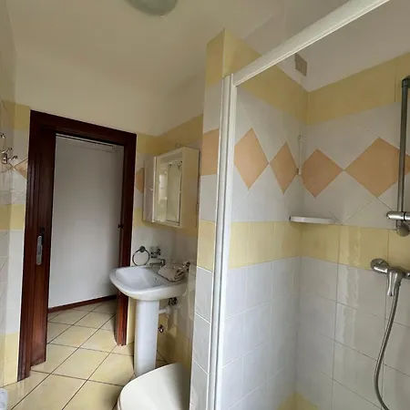 Lignano With Terrace Apartment
